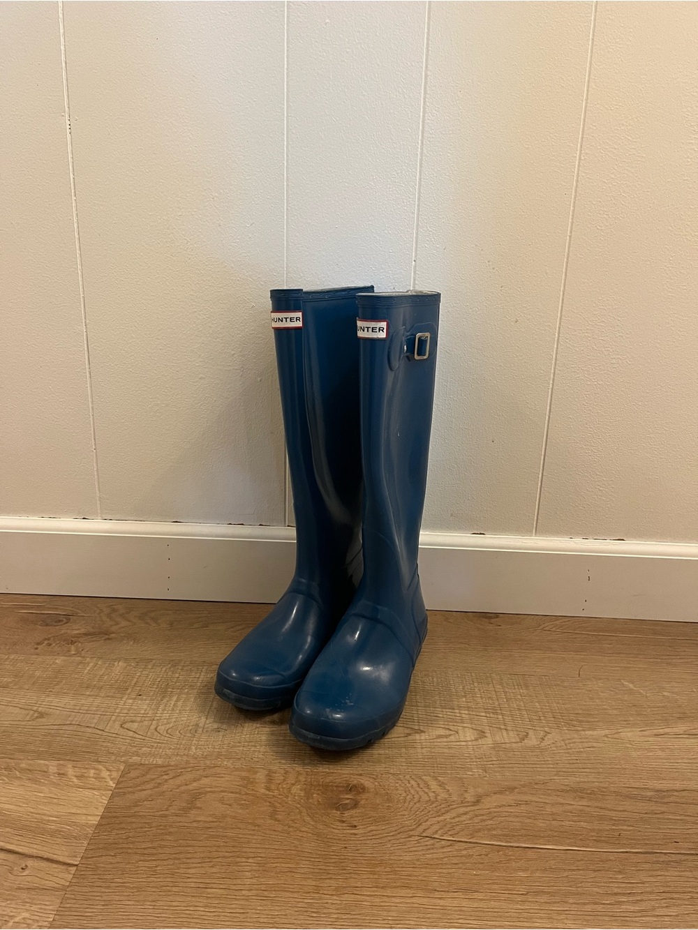 Hunter Gloss Knee-High Rain Boots in Blue